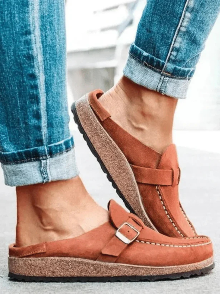 AMY COMFORT CLOGS