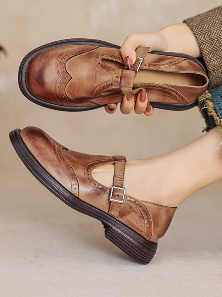 LARA VINTAGE MARY JANE FLATS