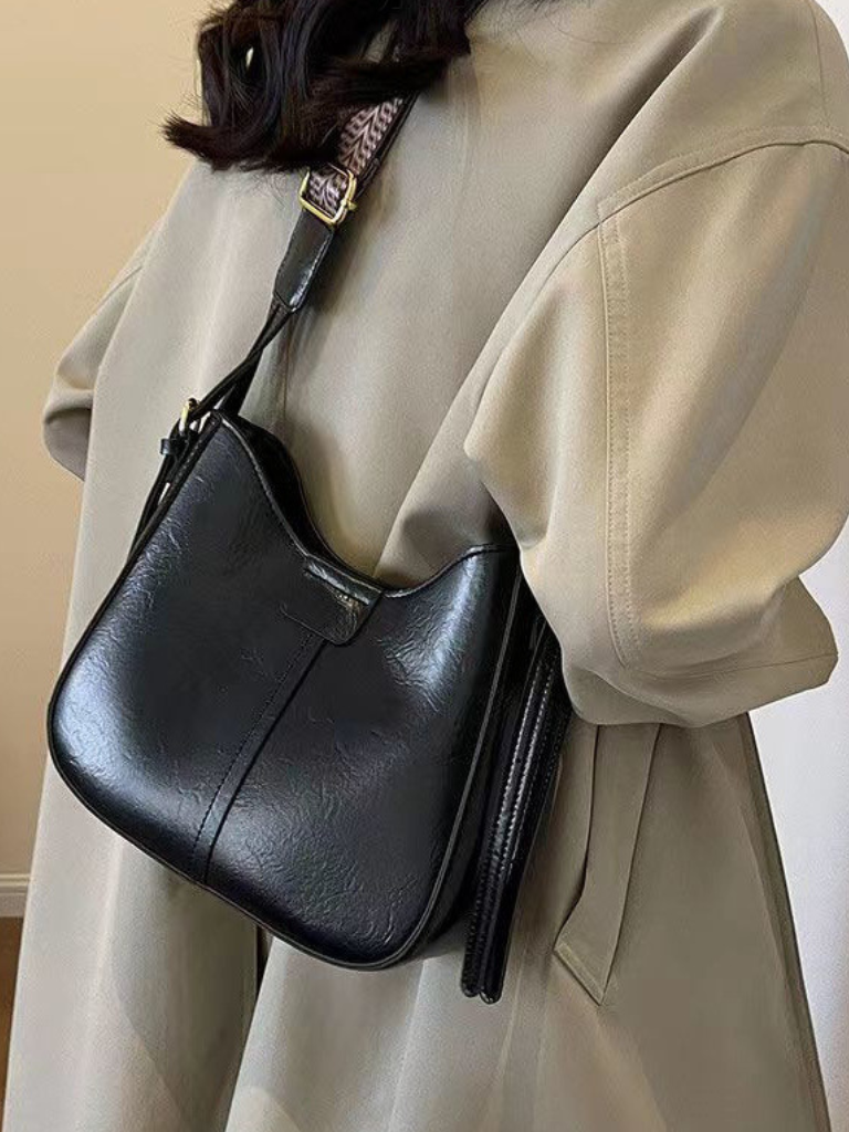 CYRILLE CROSSBODY BAG