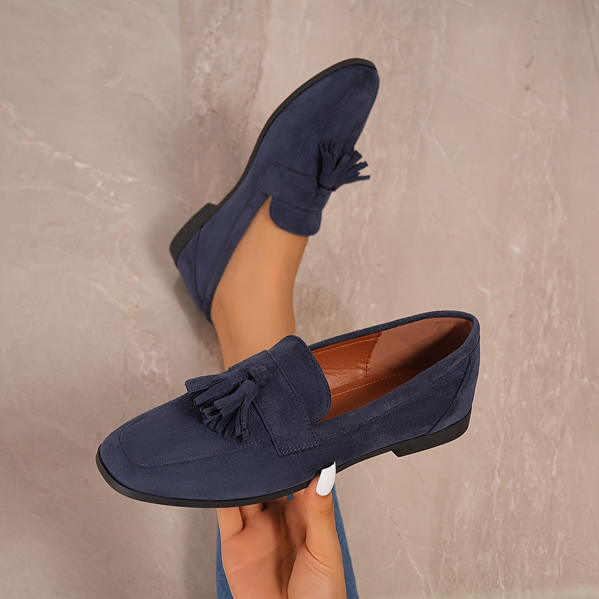 Xaria - Supportive Walking Shoes