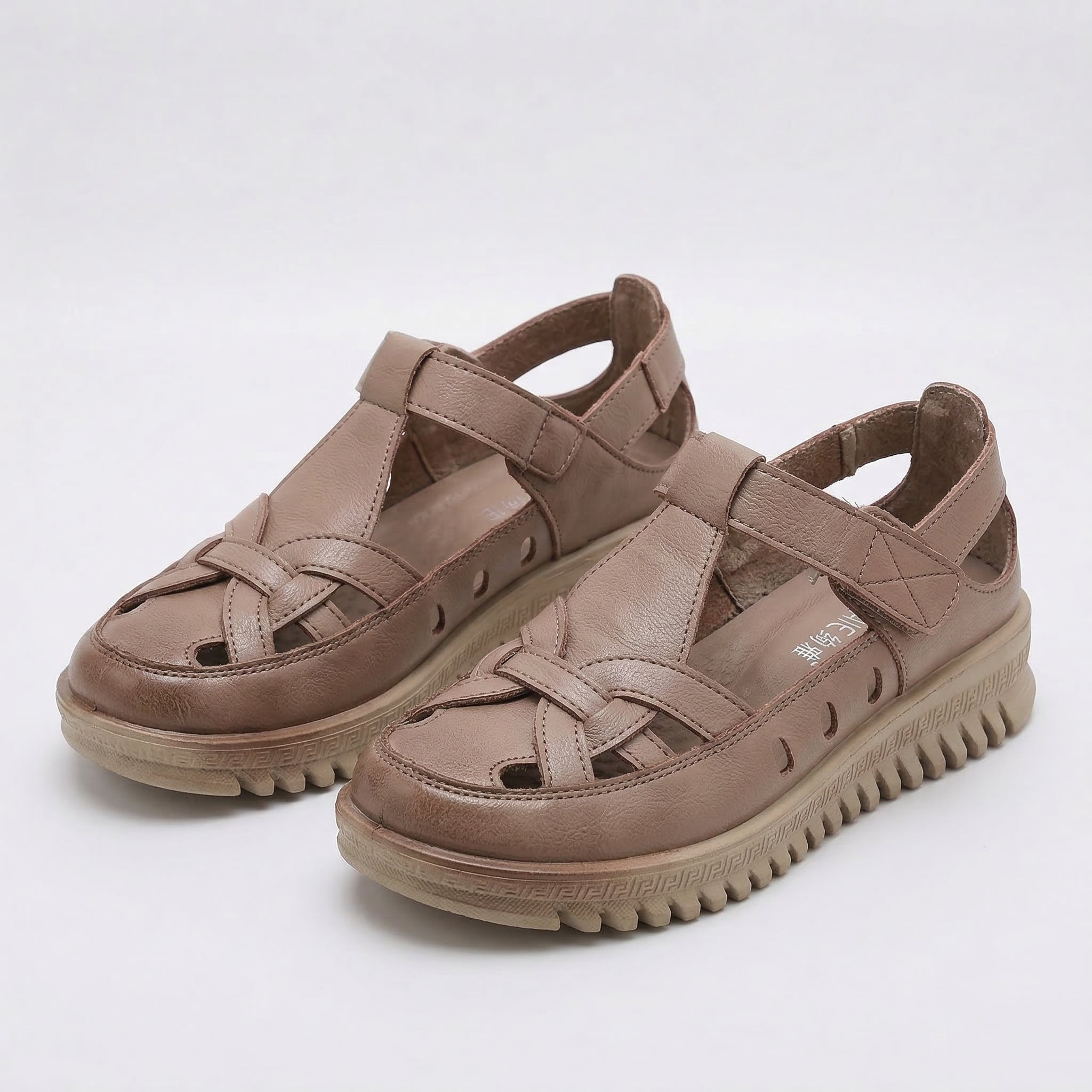 Delilah – Comfortable Sandals with a Stable Sole