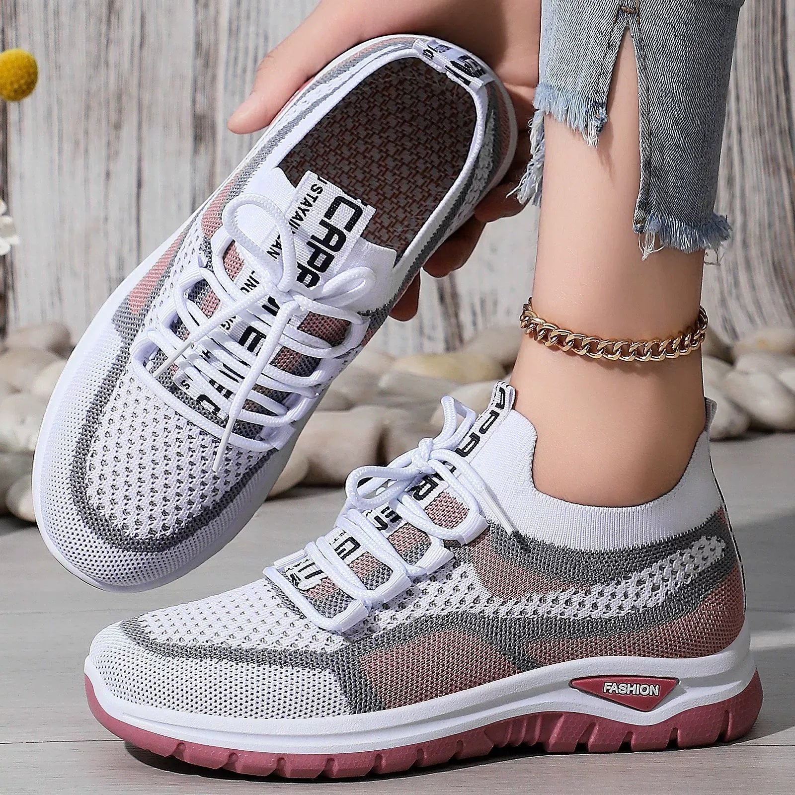 Xarae - Lightweight Cushioned Lace-Up Running Sneakers